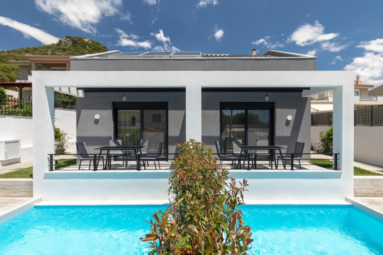 Cove Suites Nea Iraklitsa エクステリア 写真