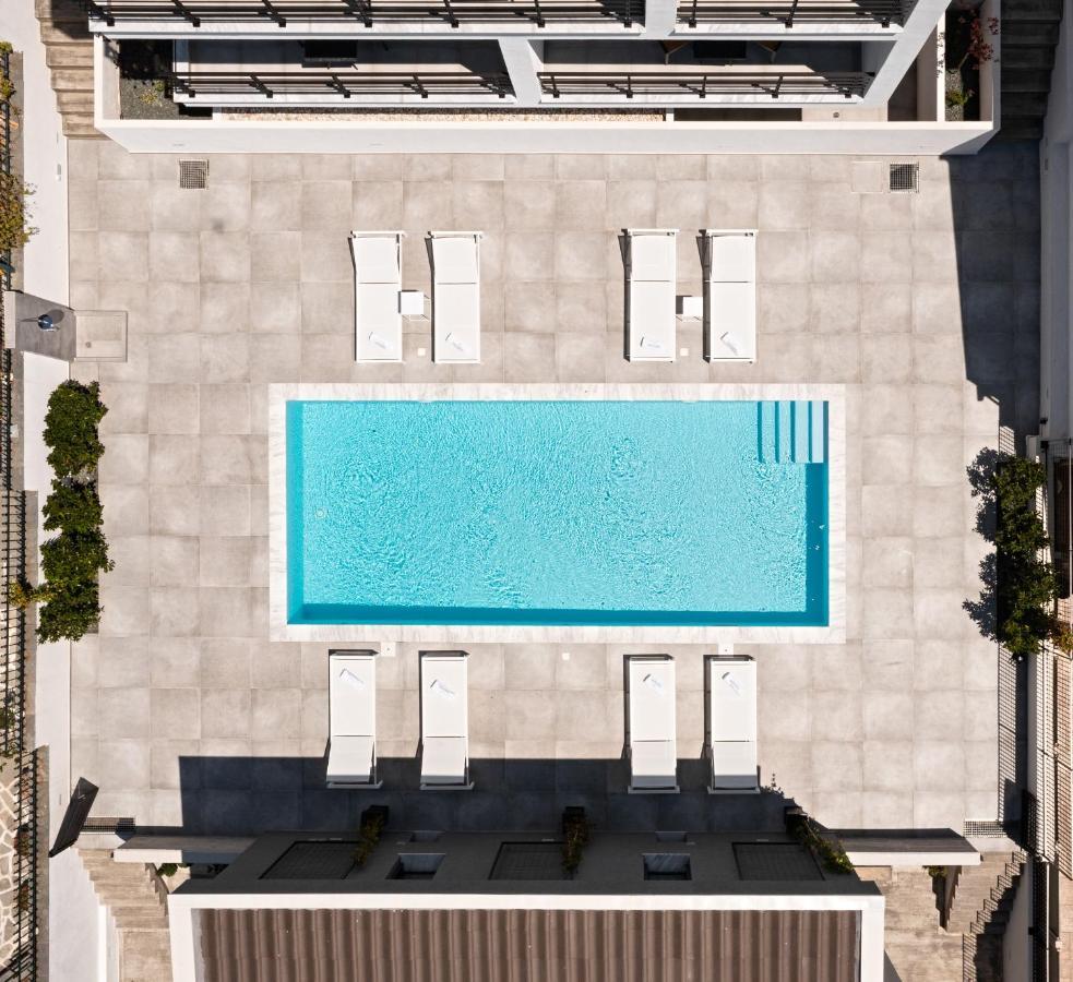 Cove Suites Nea Iraklitsa エクステリア 写真