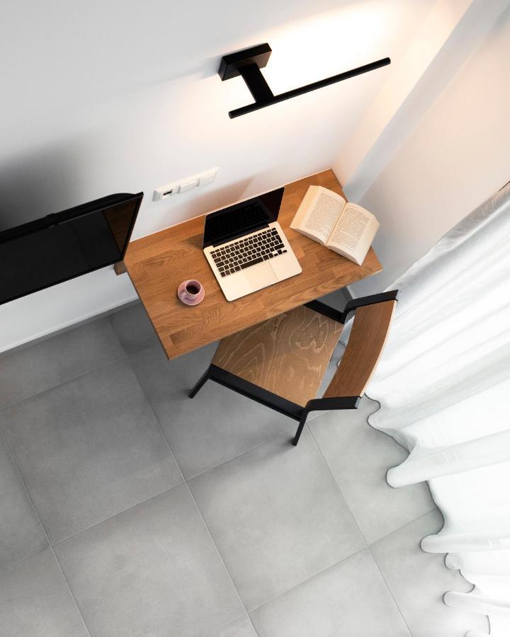 Cove Suites Nea Iraklitsa エクステリア 写真